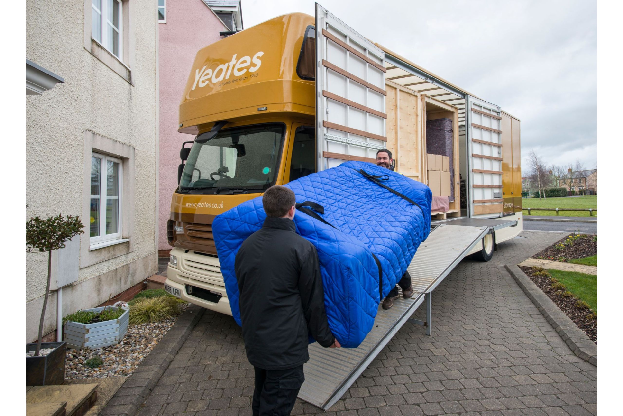 Yeates removal lorry